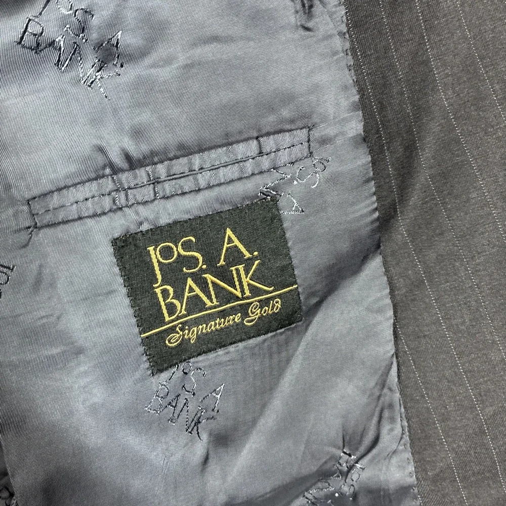 Jos. A Bank Men's Wool Charcoal Gray Pinstripe Suit 2 Piece 44R 38x33 Formal